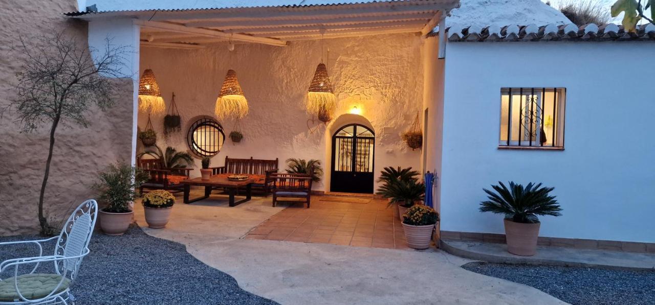 Cueva De La Higuera Holiday home *