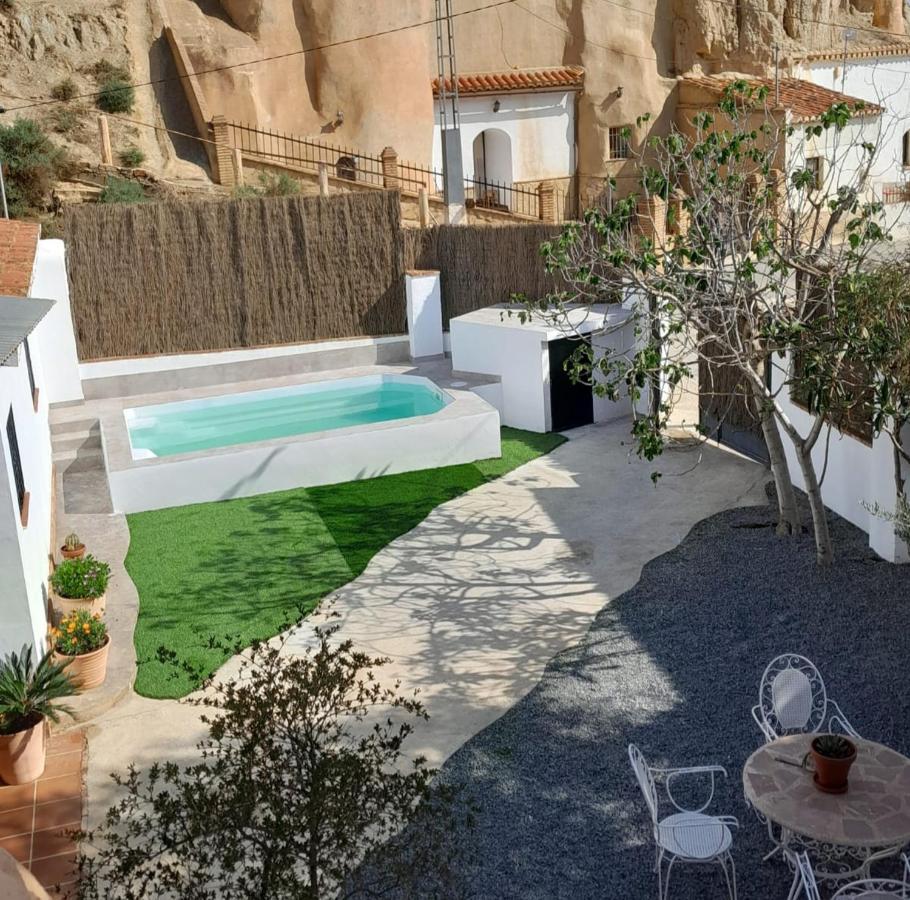 Holiday home Cueva De La Higuera *