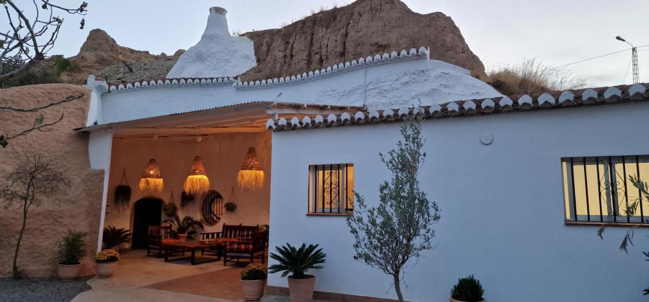 Cueva De La Higuera